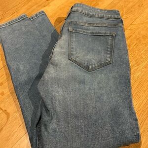 Old Navy Super Skinny Jeans